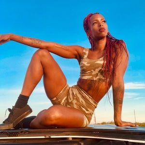 Meet your Posher, Dorine